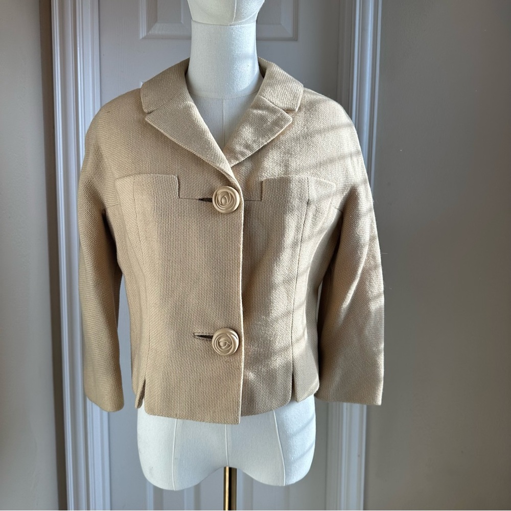 Vintage 1950’s/60’s Rose Button Jacket